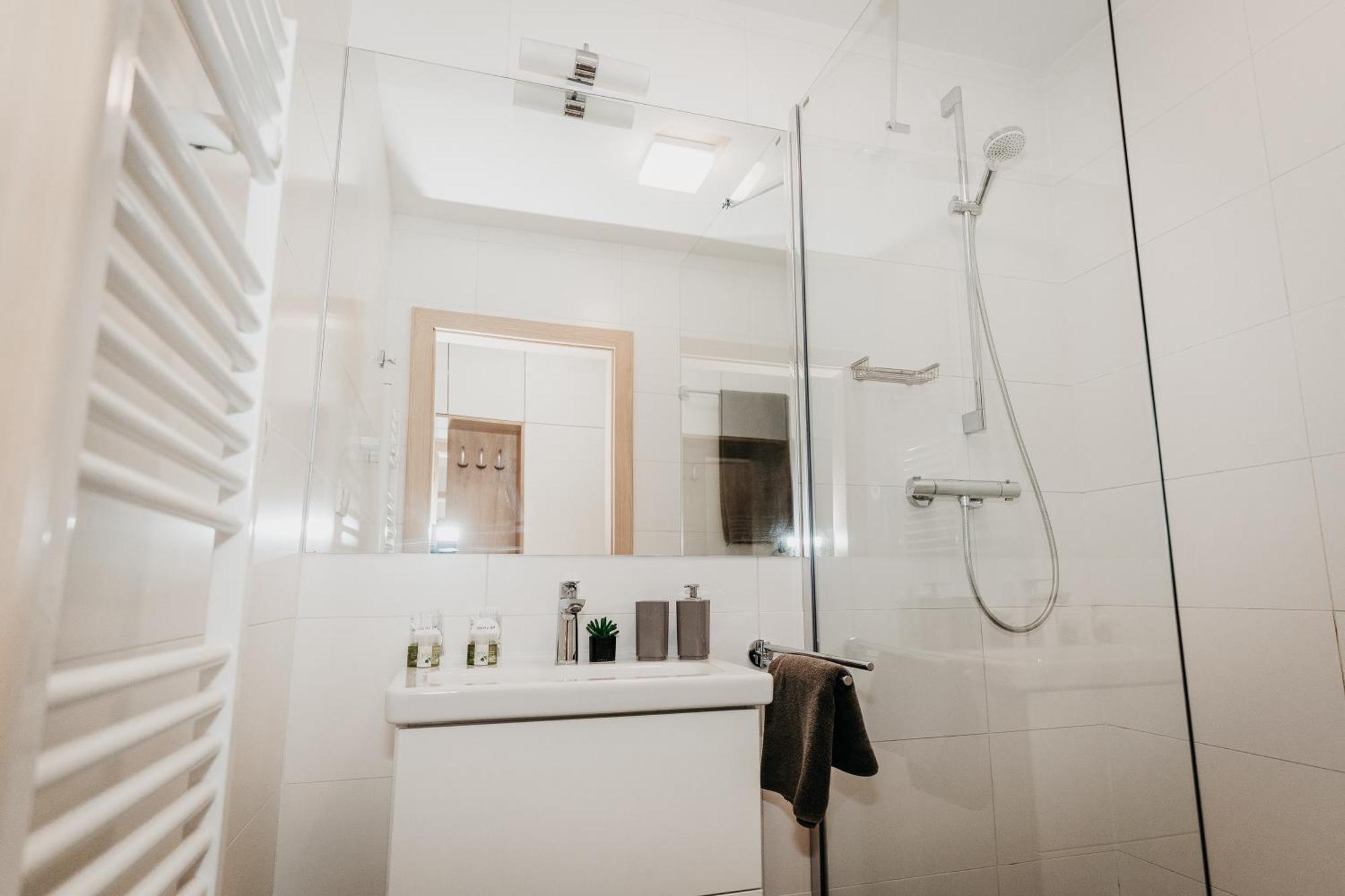 Old Town City Center Apartment 2 - Private Parking Included Košice Εξωτερικό φωτογραφία